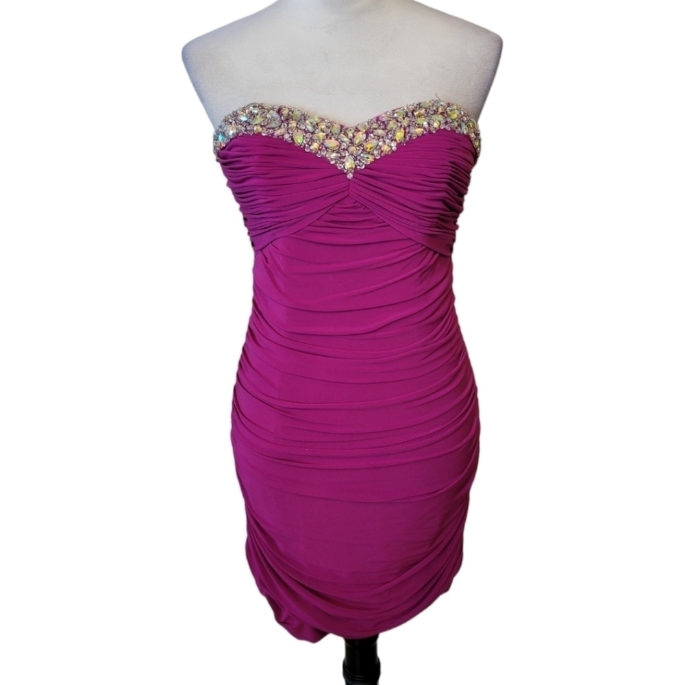 Camille la Vie Strapless Jeweled Mini Cocktail‎ Dress Size 6